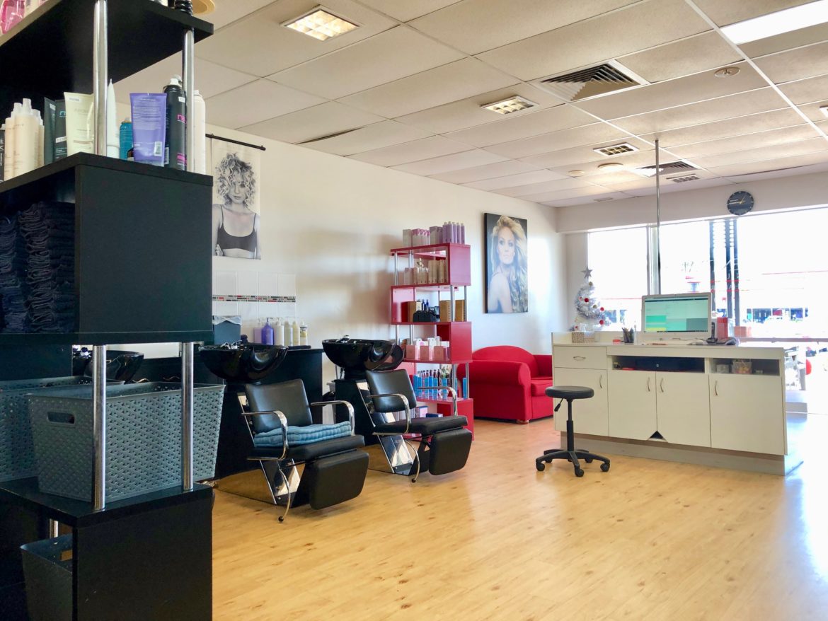 オーストラリア,ハービーベイ,美容院,カット,カラー,一人旅,女性