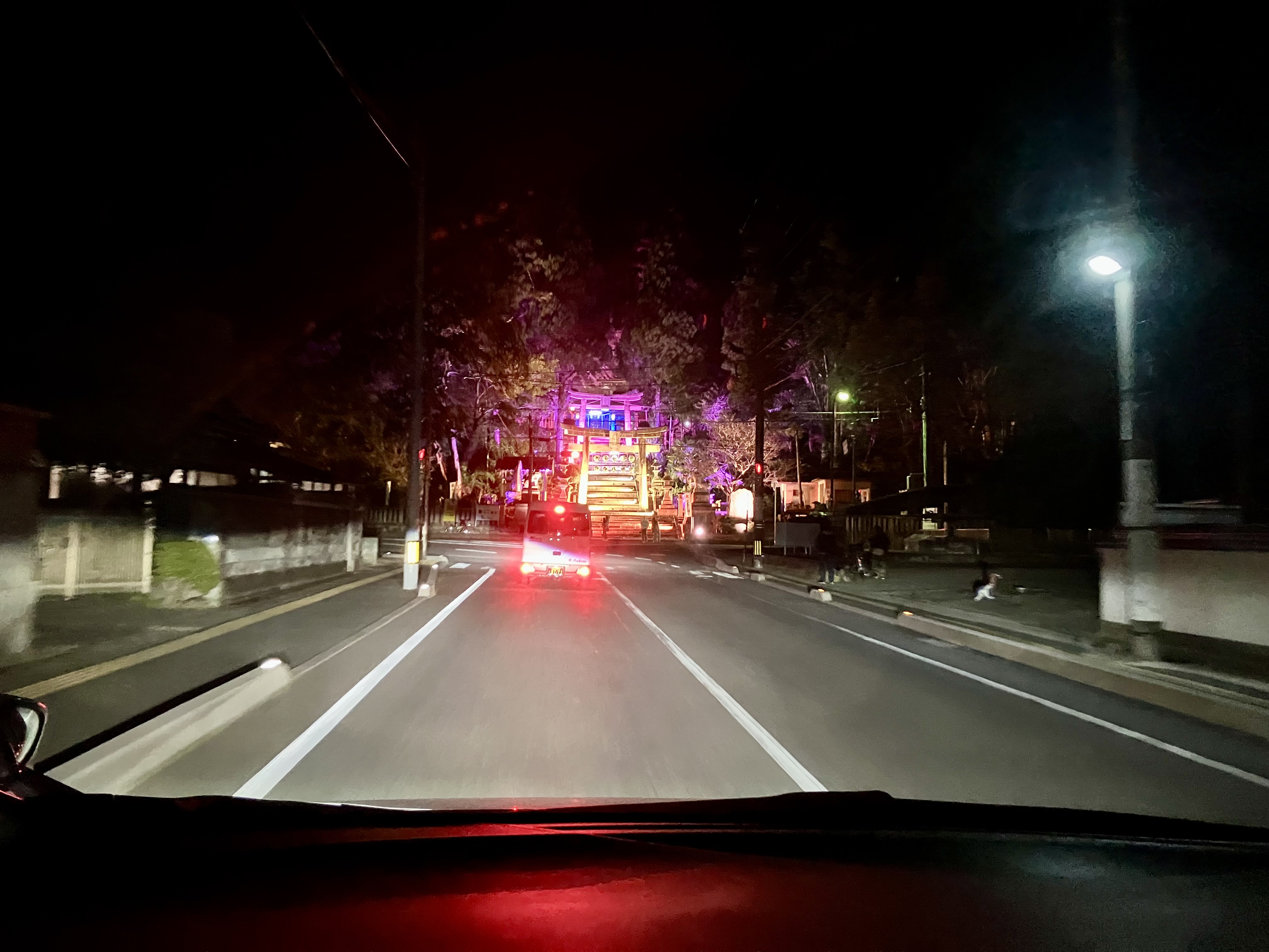 山口市の夜に浮かぶ幻想のライトアップ★今八幡宮が光の神社に!