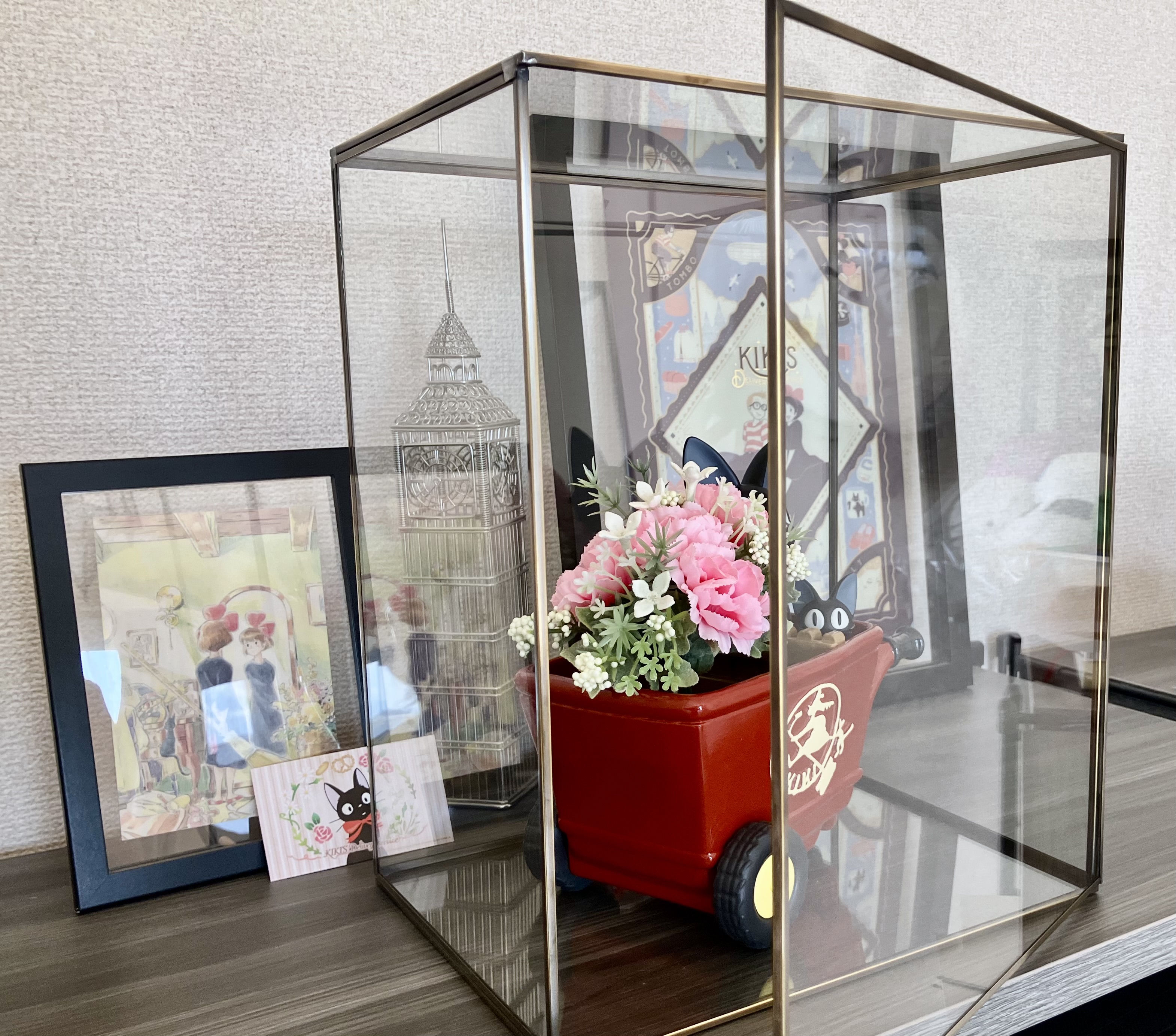 Etsyでトルコから届いた特注ガラスケースがジジに完璧すぎる