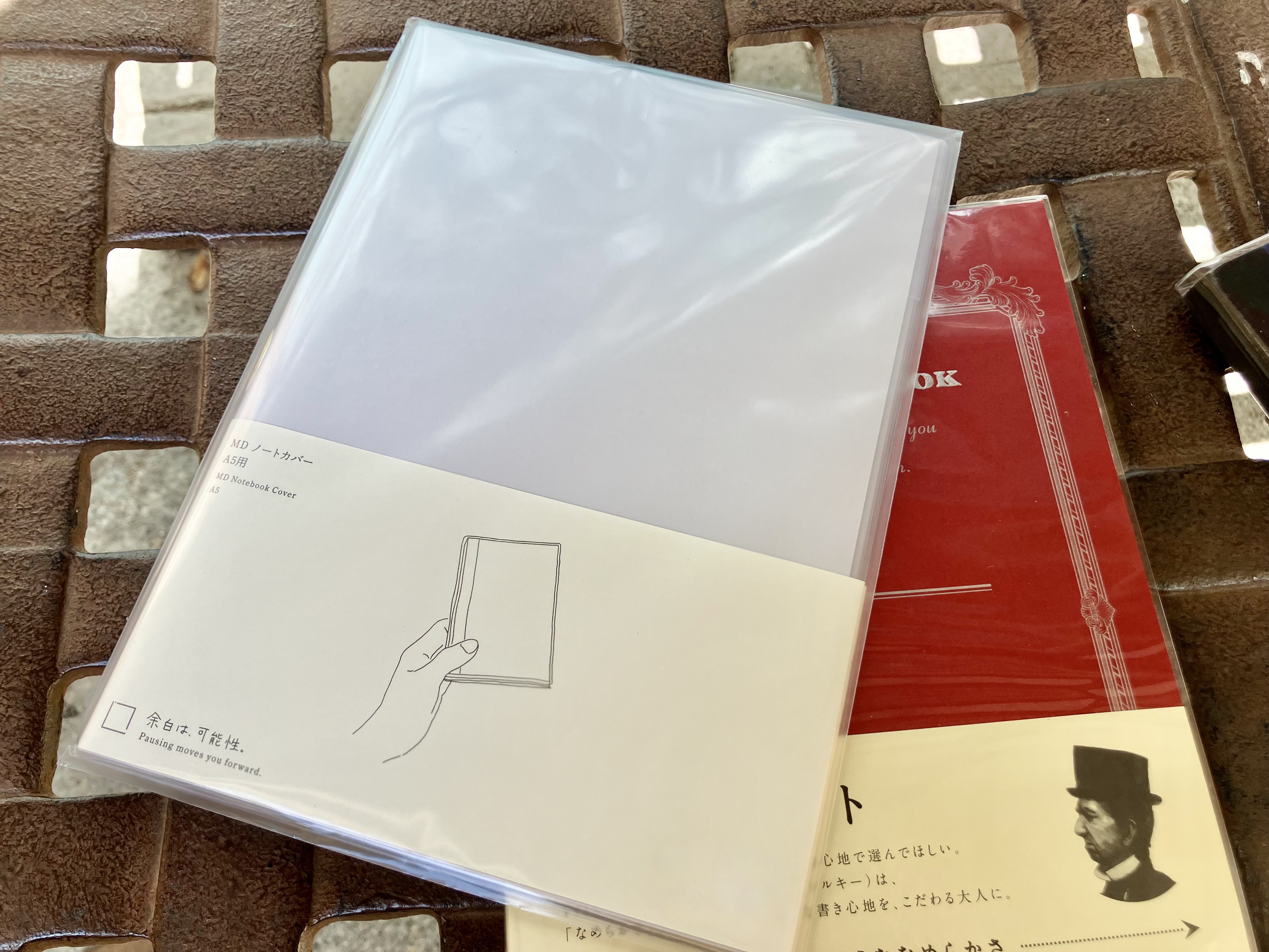 スケジュールとタスクとメモを無地ノート1冊にまとめた手書き手帳